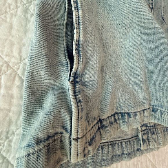GAP Women's Faded Blue Jean Jacket - Picture 5 of 11